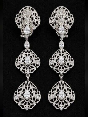Vintage SIMAN TU Haute Couture Crystal Rhinestone Chandelier Clip On Earrings